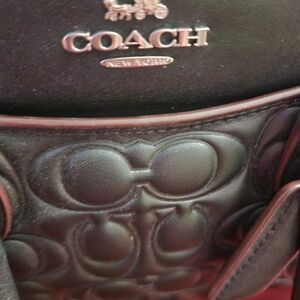 MINI DARCIE CARRYALL WITH SIGNATURE LEATHERColor: SV/Black Quantity: 1